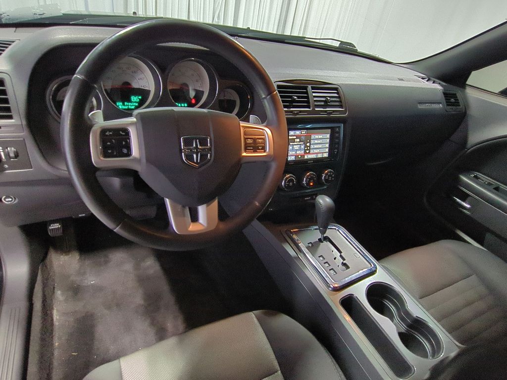 Thumbnail: 2014 Dodge Challenger - 9