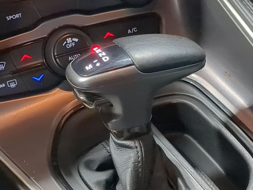 Thumbnail: 2019 Dodge Challenger - 13