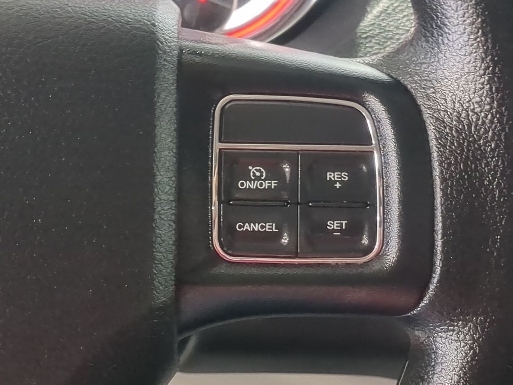 Thumbnail: 2016 Dodge Grand Caravan - 29