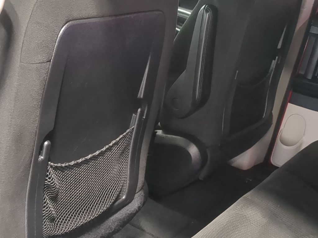 Thumbnail: 2016 Dodge Grand Caravan - 26