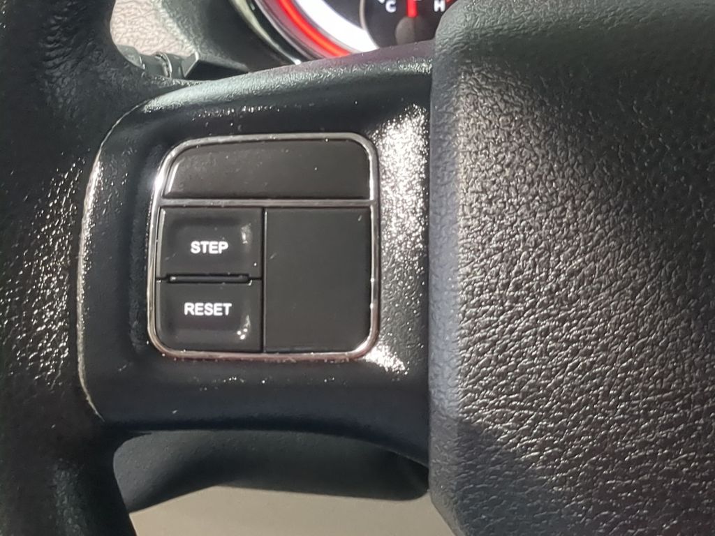 Thumbnail: 2016 Dodge Grand Caravan - 28