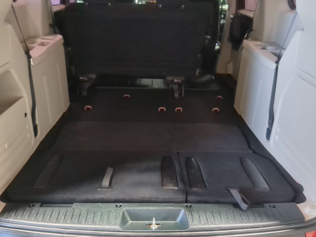 Thumbnail: 2016 Dodge Grand Caravan - 15