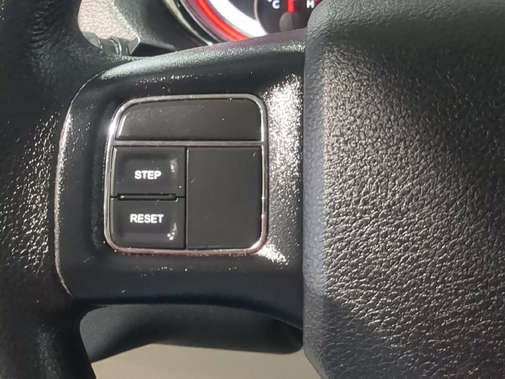 Thumbnail: 2016 Dodge Grand Caravan - 28
