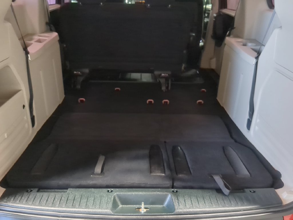 Thumbnail: 2016 Dodge Grand Caravan - 15