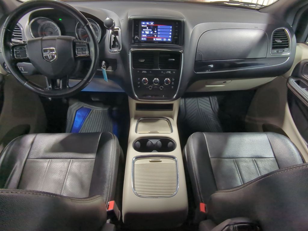 Thumbnail: 2019 Dodge Grand Caravan - 9