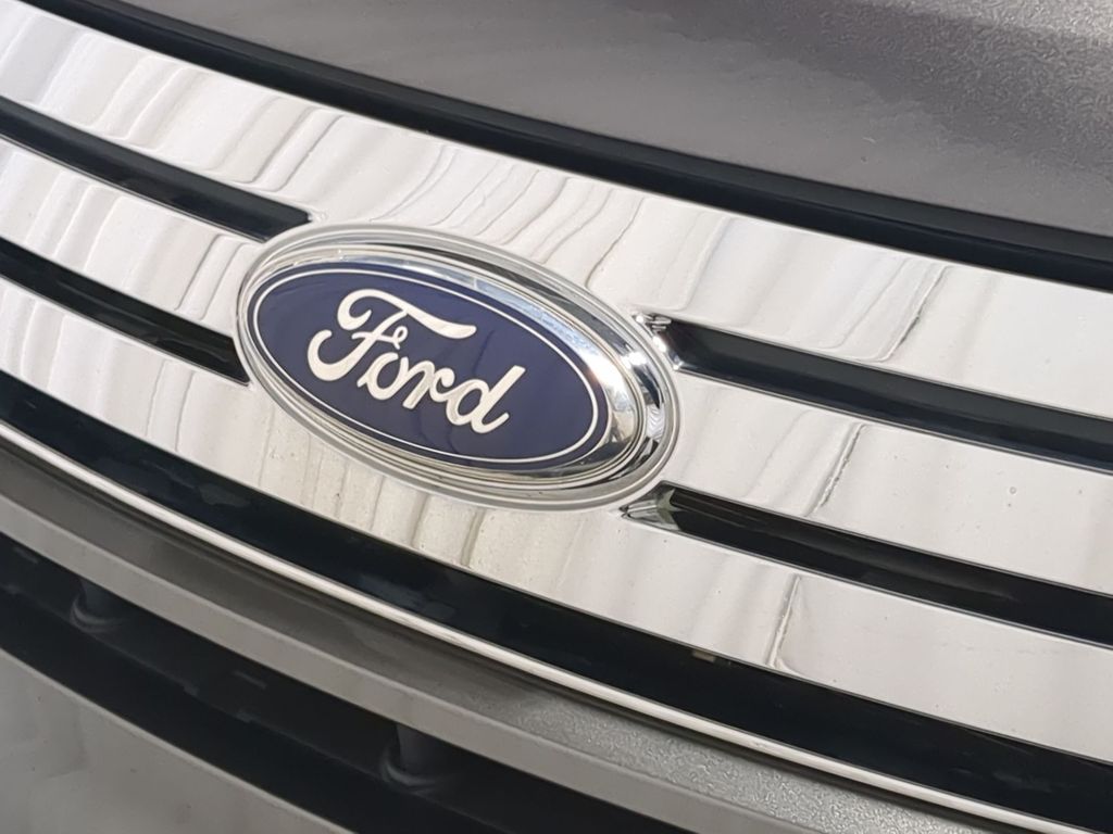 Thumbnail: 2010 Ford Edge - 5
