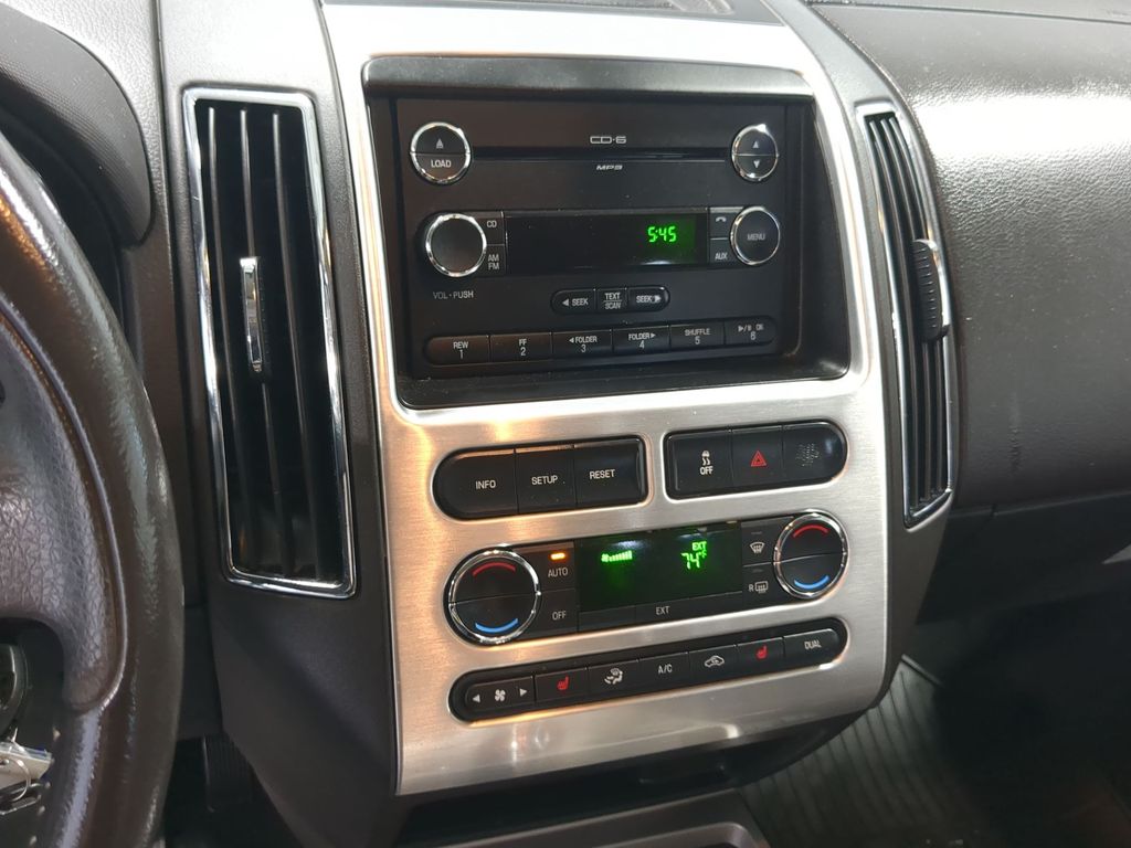Thumbnail: 2010 Ford Edge - 12