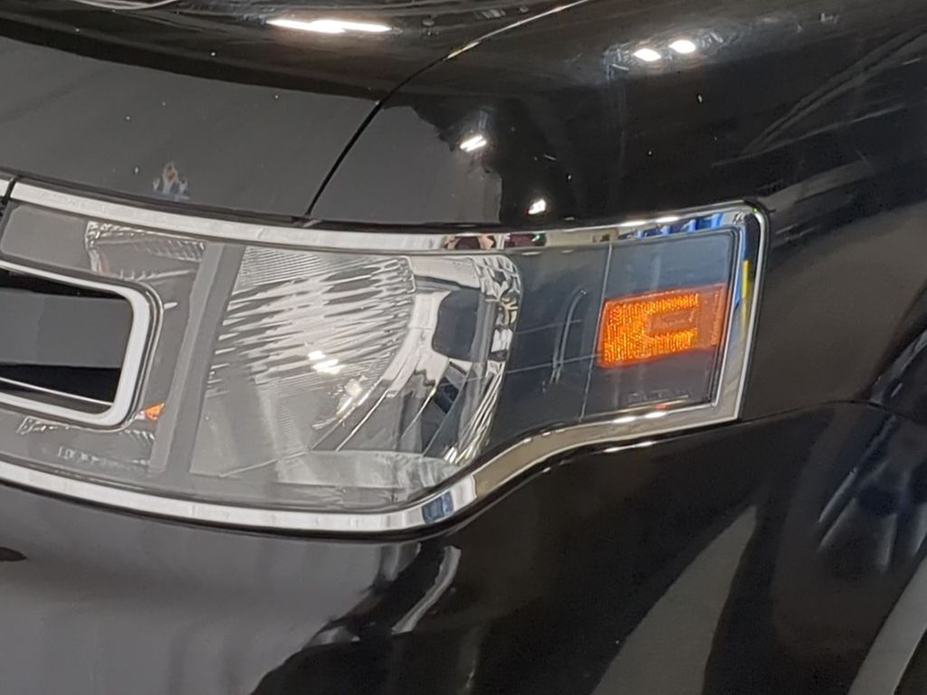 Thumbnail: 2018 Ford Flex - 23