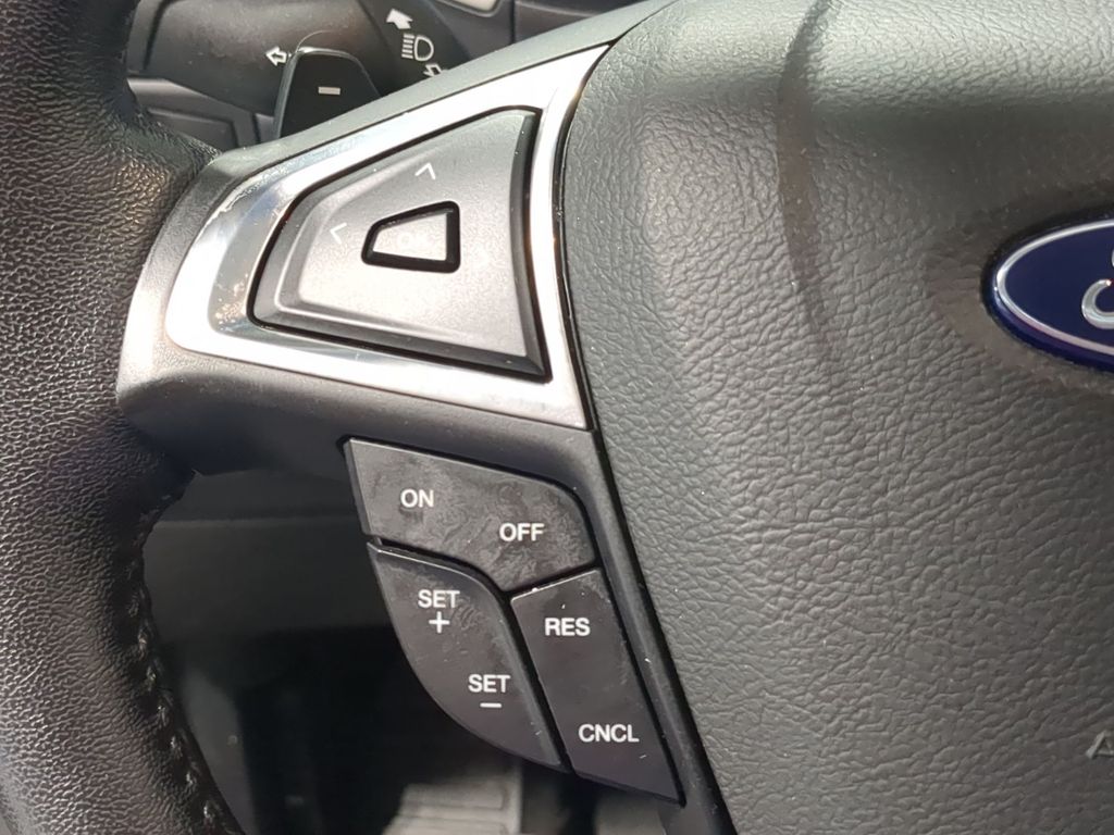 Thumbnail: 2018 Ford Edge - 29