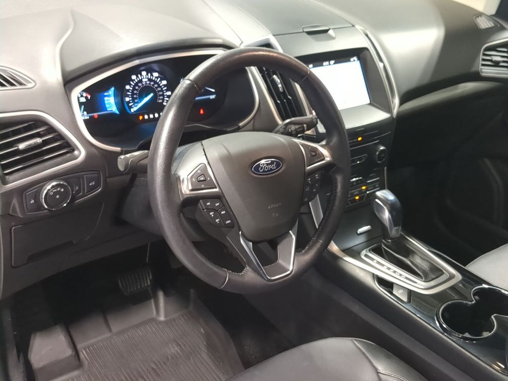 Thumbnail: 2018 Ford Edge - 2
