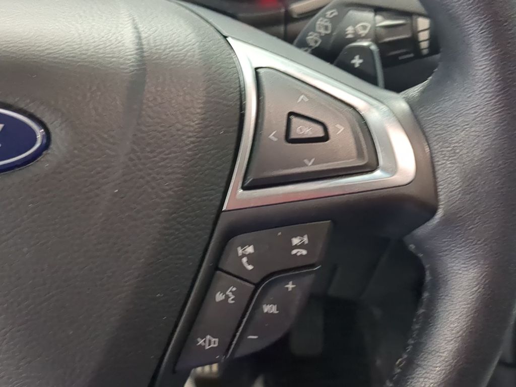 Thumbnail: 2018 Ford Edge - 30