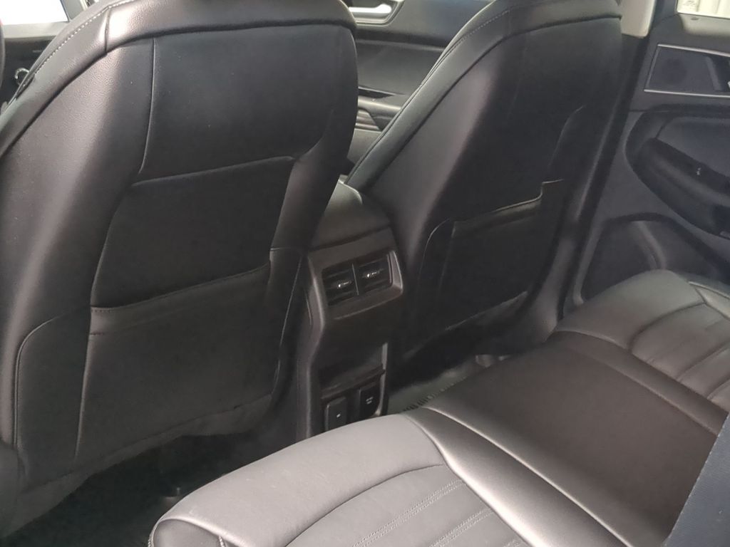 Thumbnail: 2018 Ford Edge - 12