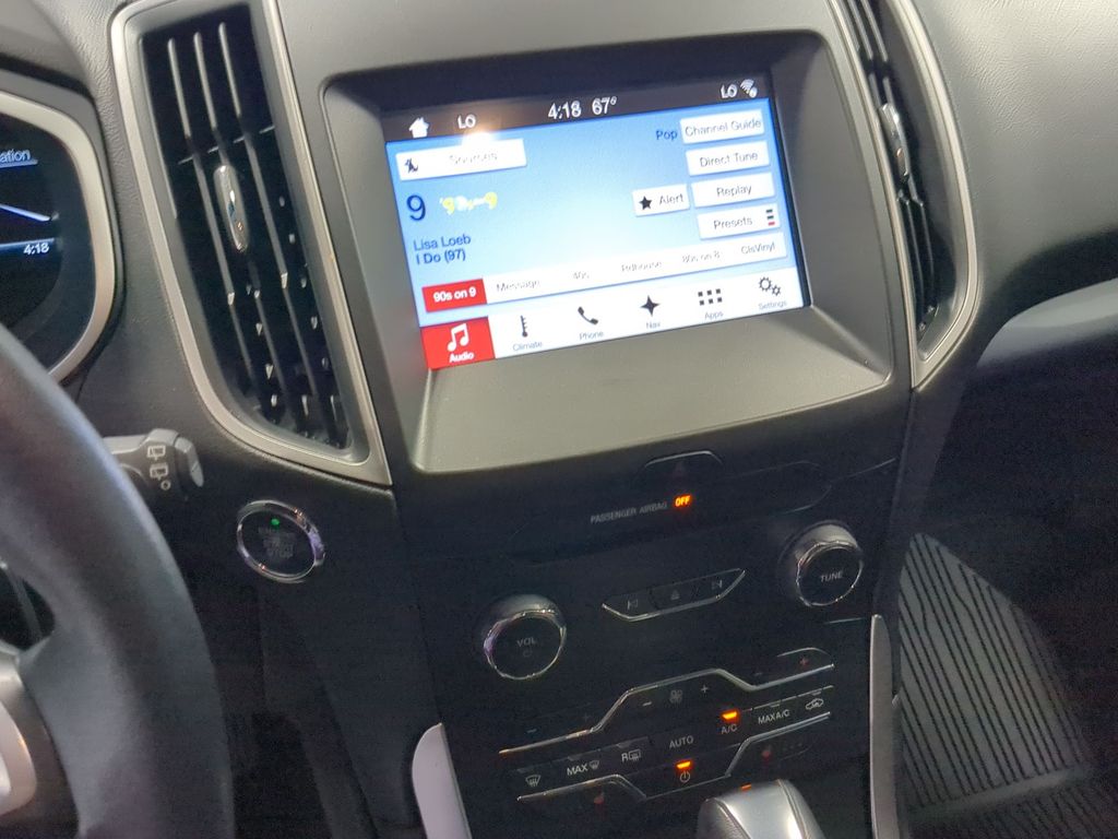 Thumbnail: 2018 Ford Edge - 14