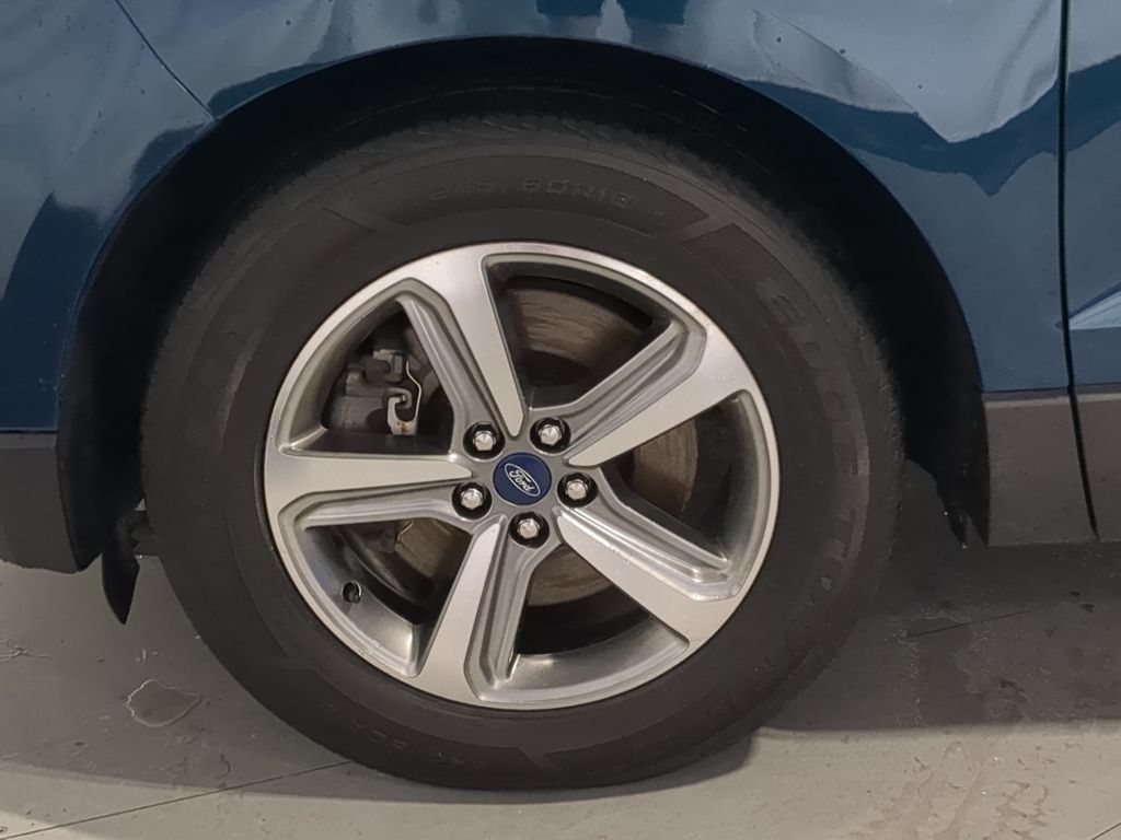 Thumbnail: 2020 Ford Edge - 8