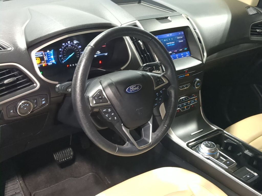 Thumbnail: 2020 Ford Edge - 2