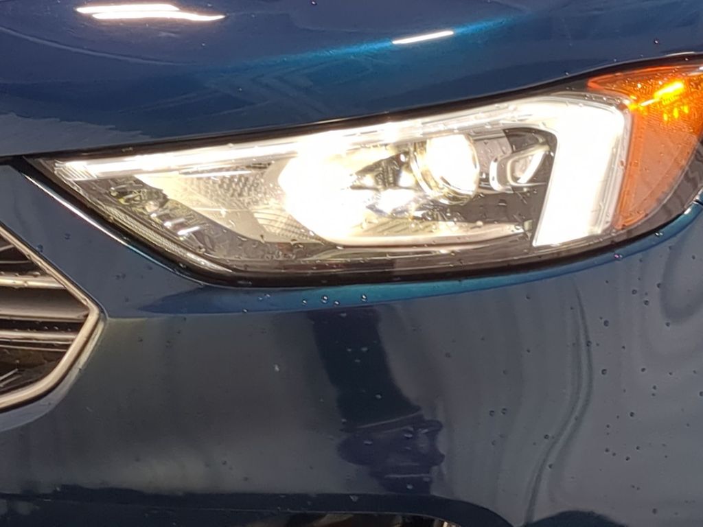 Thumbnail: 2020 Ford Edge - 23