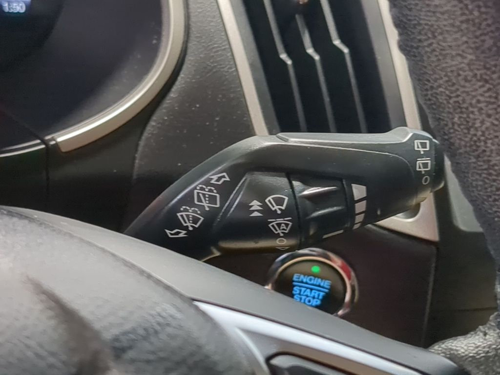 Thumbnail: 2020 Ford Edge - 30