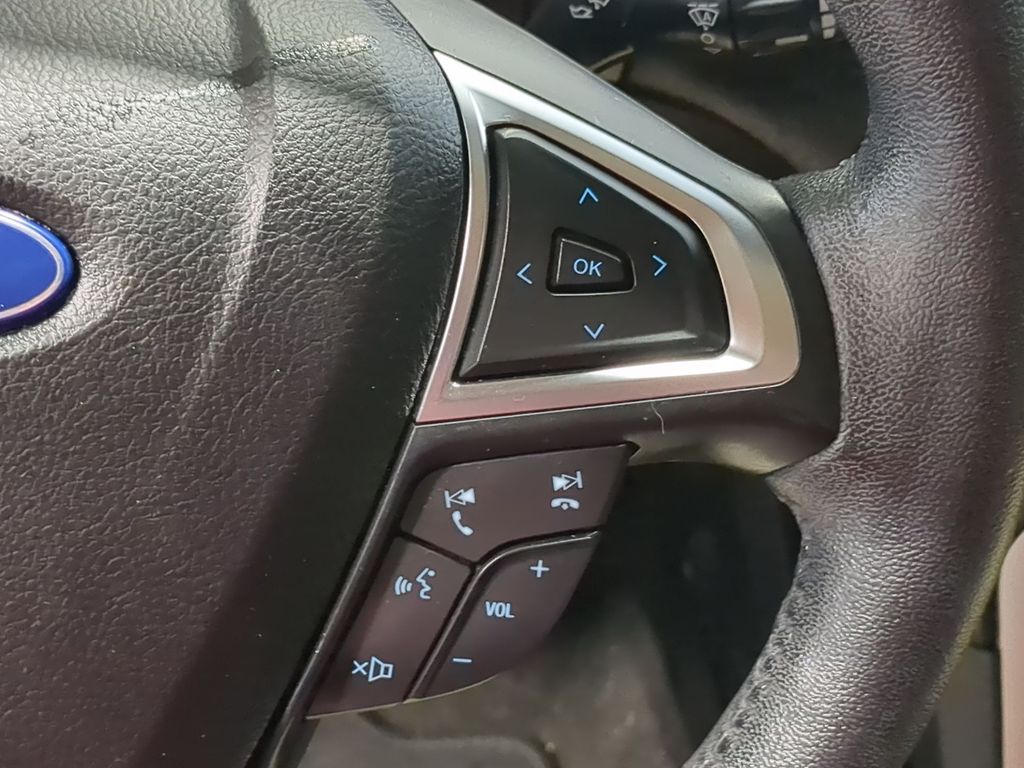 Thumbnail: 2020 Ford Edge - 29