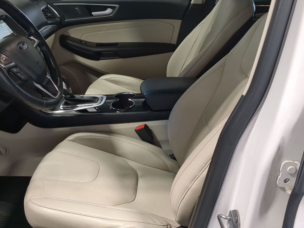 Thumbnail: 2018 Ford Edge - 9