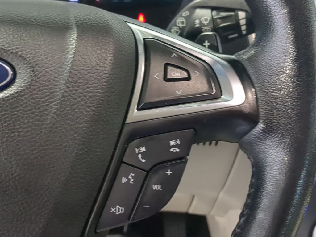 Thumbnail: 2018 Ford Edge - 30