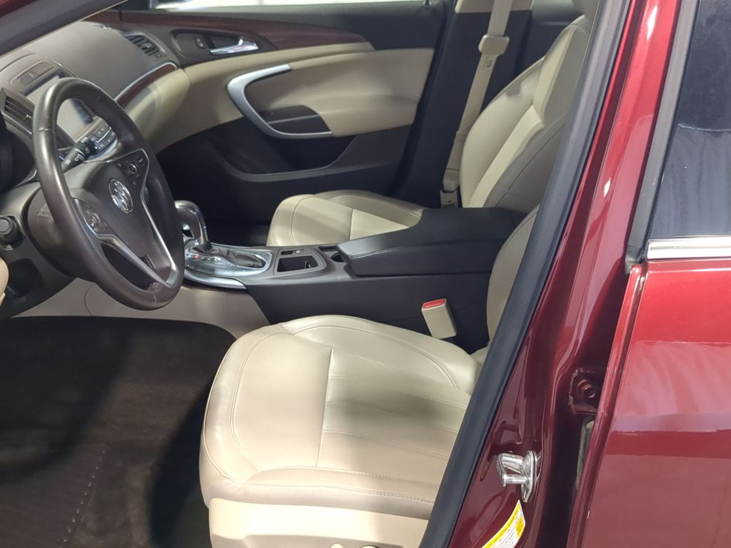Thumbnail: 2016 Buick Regal - 8