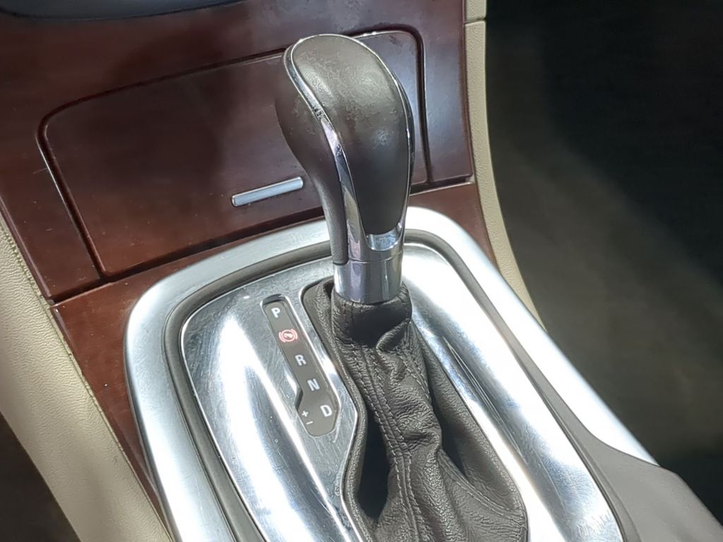 Thumbnail: 2016 Buick Regal - 14