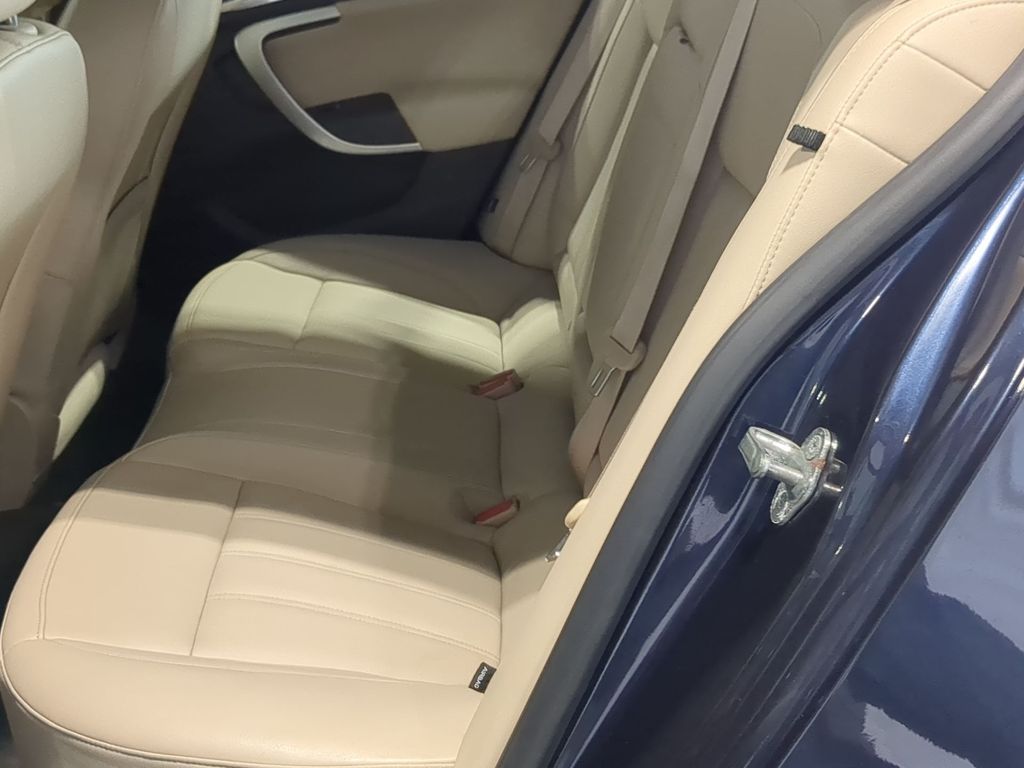 Thumbnail: 2016 Buick Regal - 11
