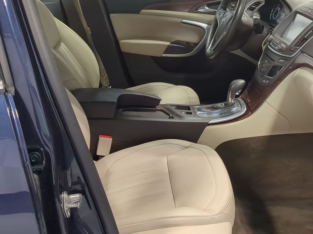 Thumbnail: 2016 Buick Regal - 10