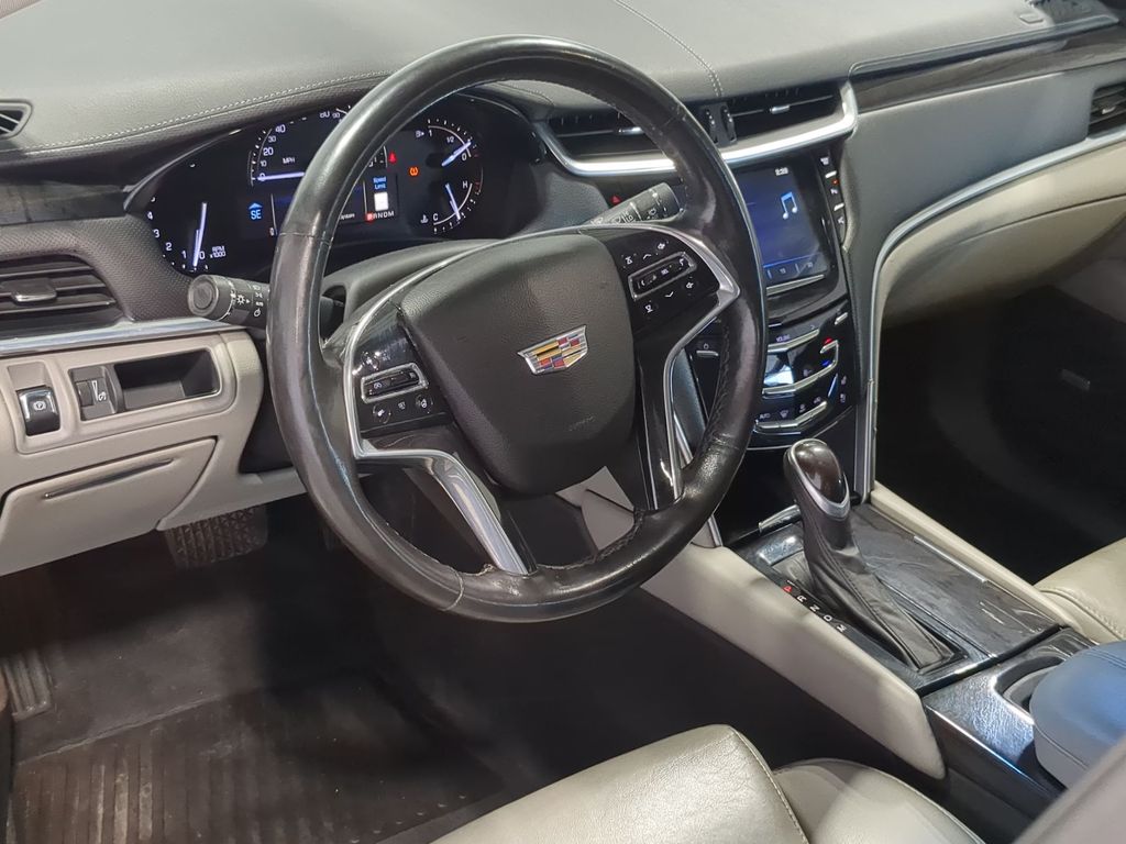 Thumbnail: 2017 Cadillac XTS - 2
