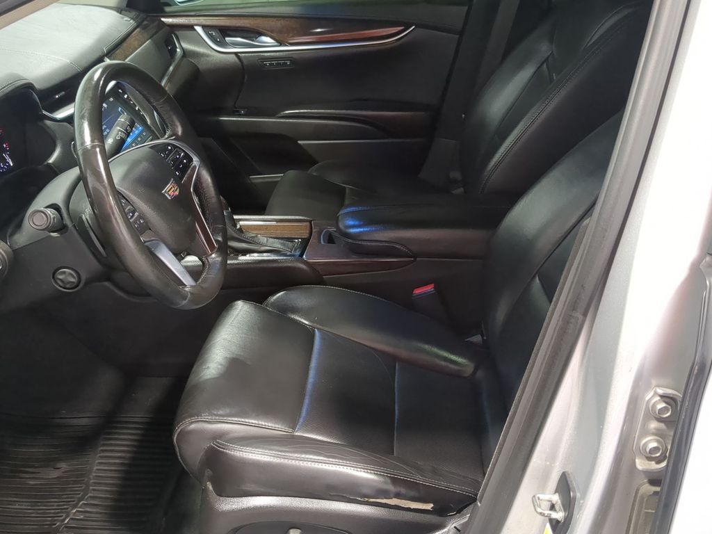 Thumbnail: 2016 Cadillac XTS - 10
