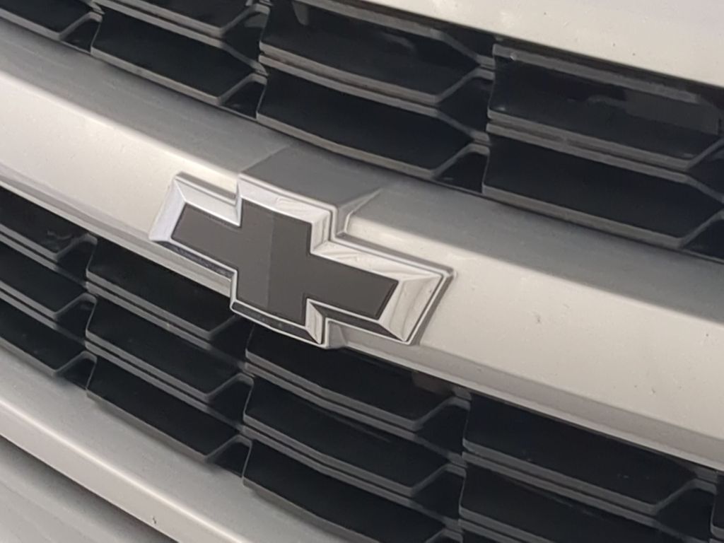Thumbnail: 2019 Chevrolet Silverado 1500 - 6