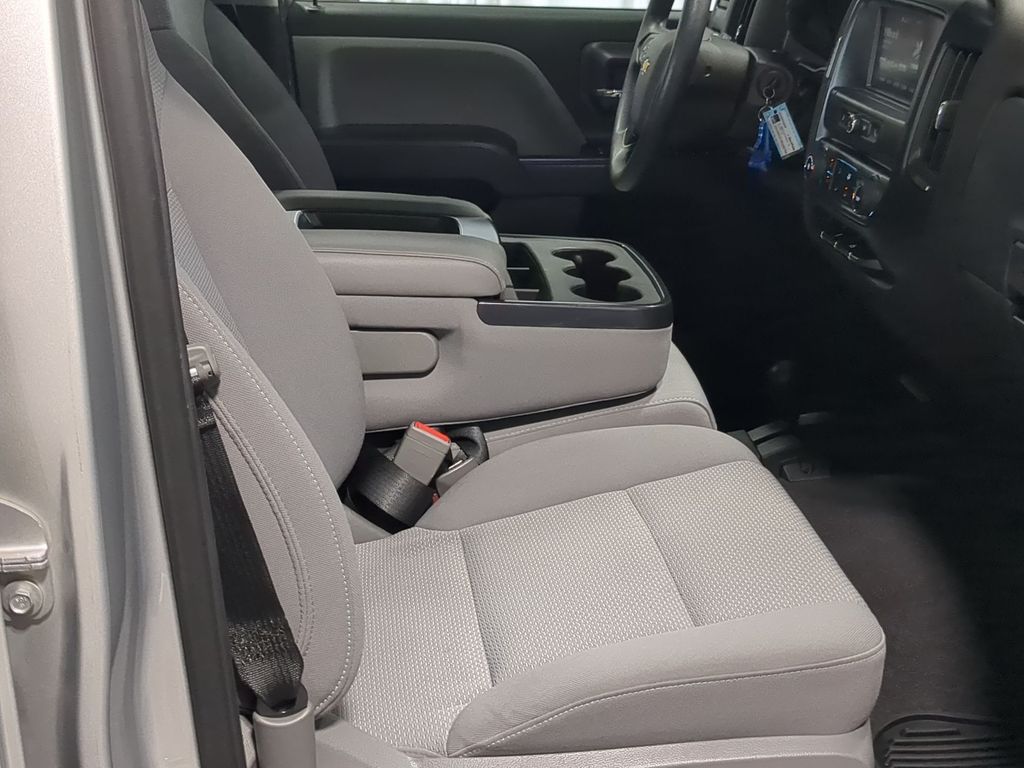 Thumbnail: 2019 Chevrolet Silverado 1500 - 10