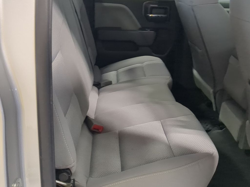 Thumbnail: 2019 Chevrolet Silverado 1500 - 26