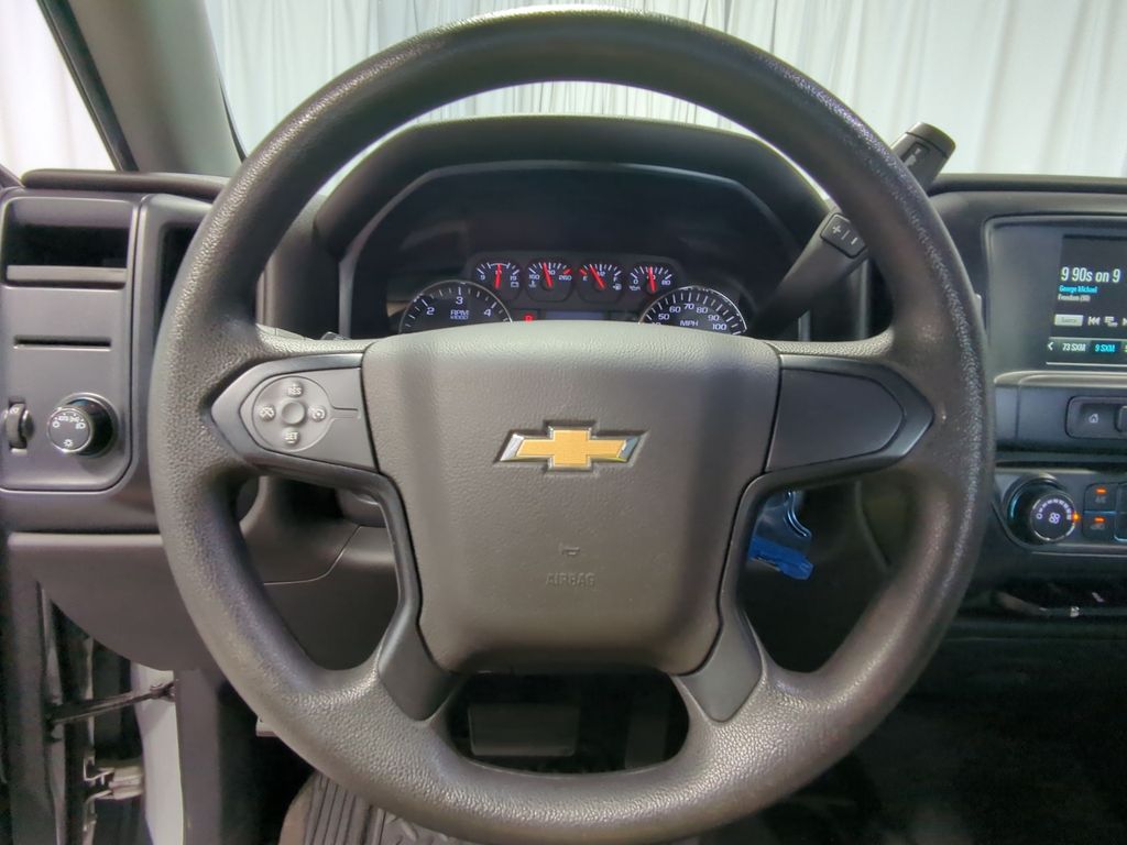 Thumbnail: 2019 Chevrolet Silverado 1500 - 12
