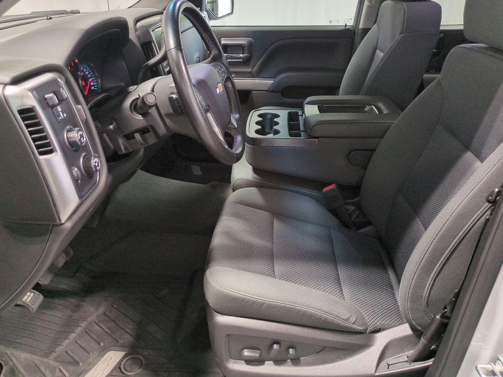 Thumbnail: 2019 Chevrolet Silverado 1500 - 9