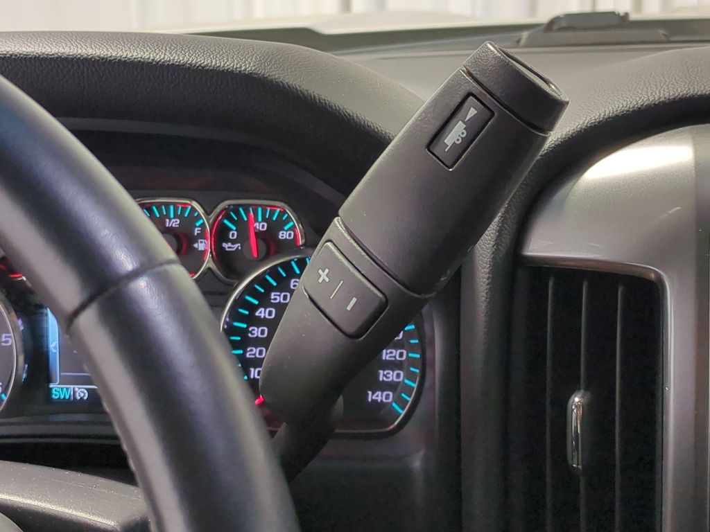 Thumbnail: 2019 Chevrolet Silverado 1500 - 29
