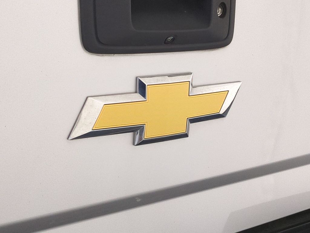 Thumbnail: 2019 Chevrolet Silverado 1500 - 6