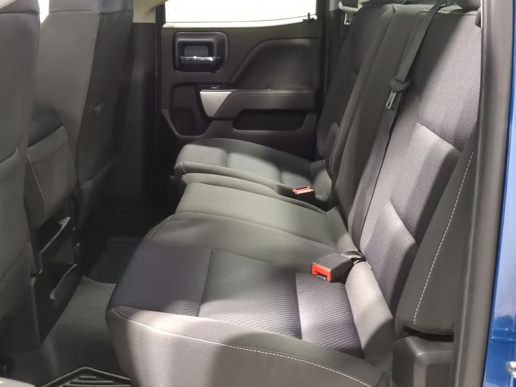 Thumbnail: 2019 Chevrolet Silverado 1500 - 34