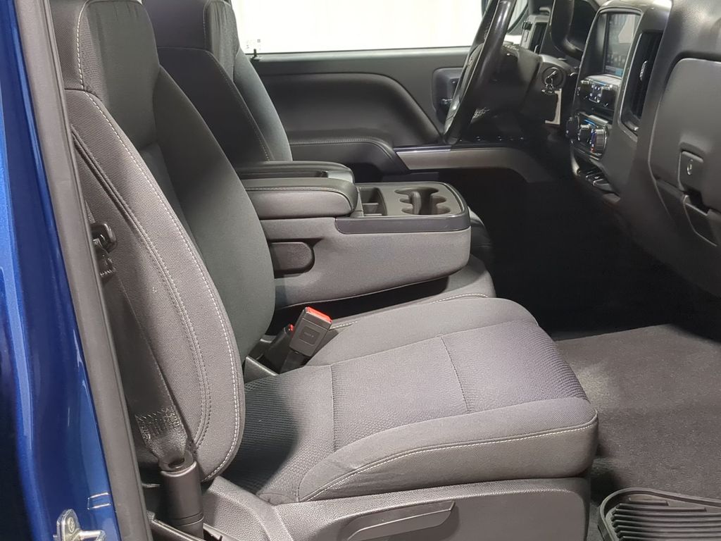 Thumbnail: 2019 Chevrolet Silverado 1500 - 12