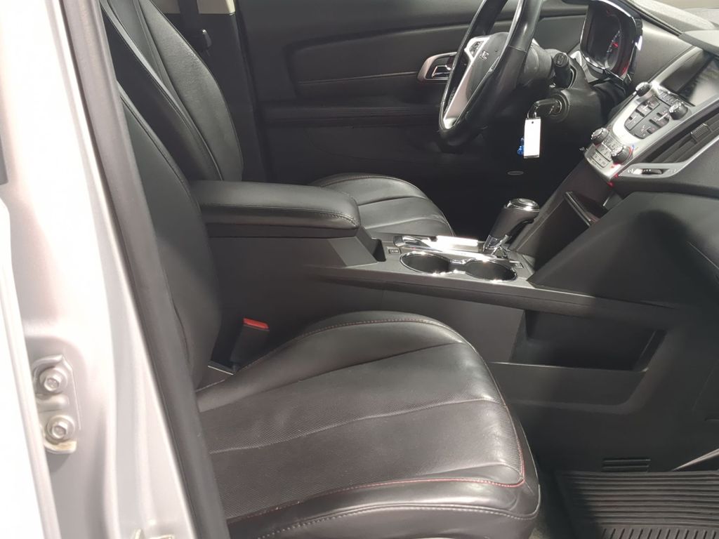 Thumbnail: 2017 GMC Terrain - 28