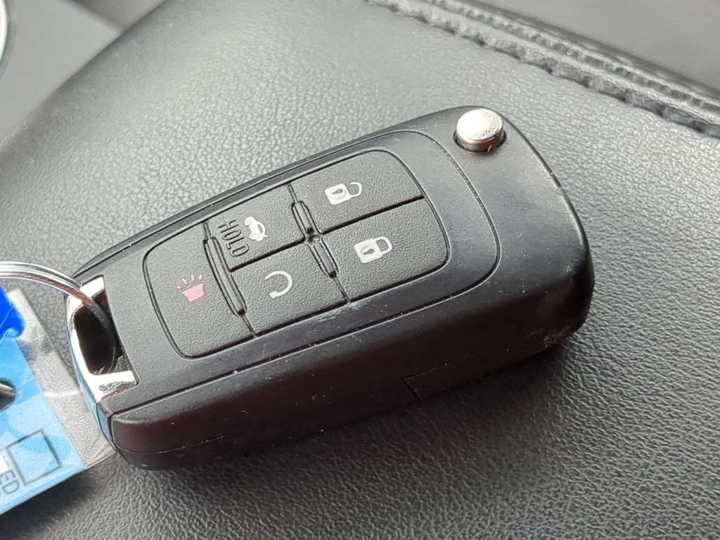 Thumbnail: 2017 GMC Terrain - 16