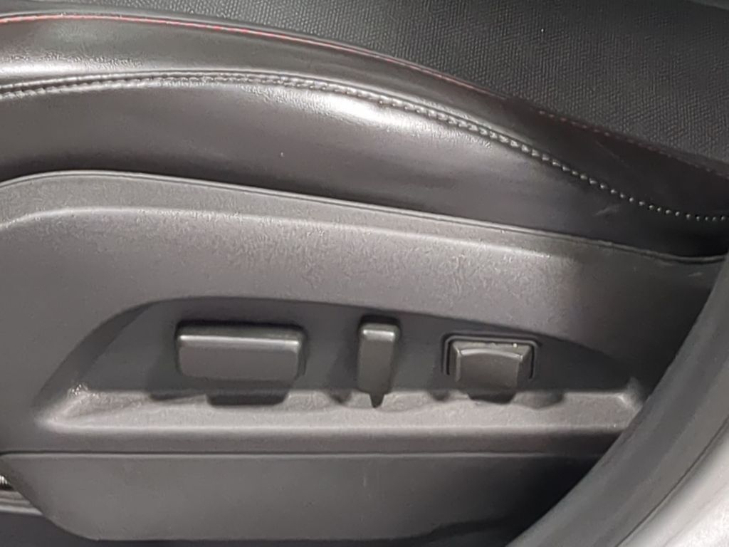 Thumbnail: 2017 GMC Terrain - 25