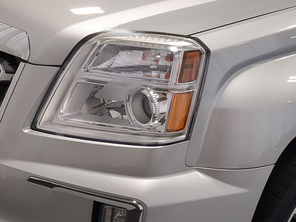 Thumbnail: 2017 GMC Terrain - 23