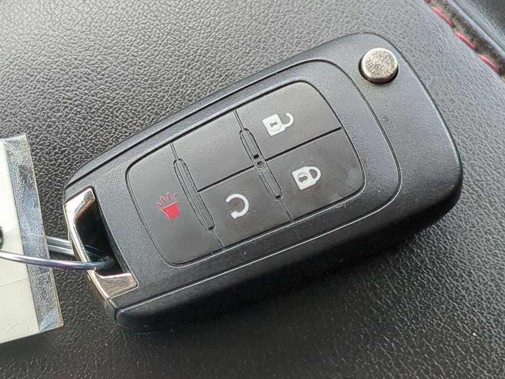 Thumbnail: 2014 Chevrolet Equinox - 17