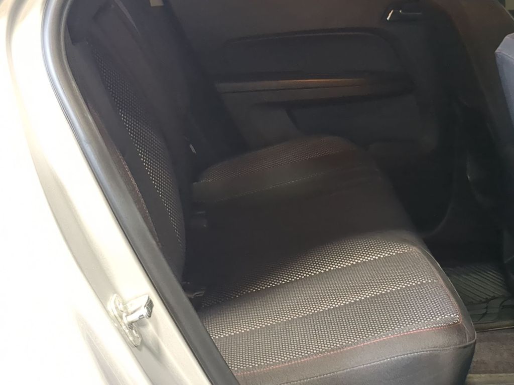 Thumbnail: 2016 Chevrolet Equinox - 10