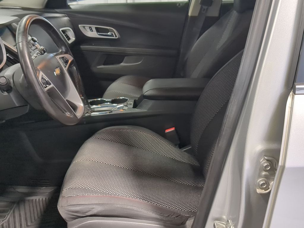 Thumbnail: 2016 Chevrolet Equinox - 9
