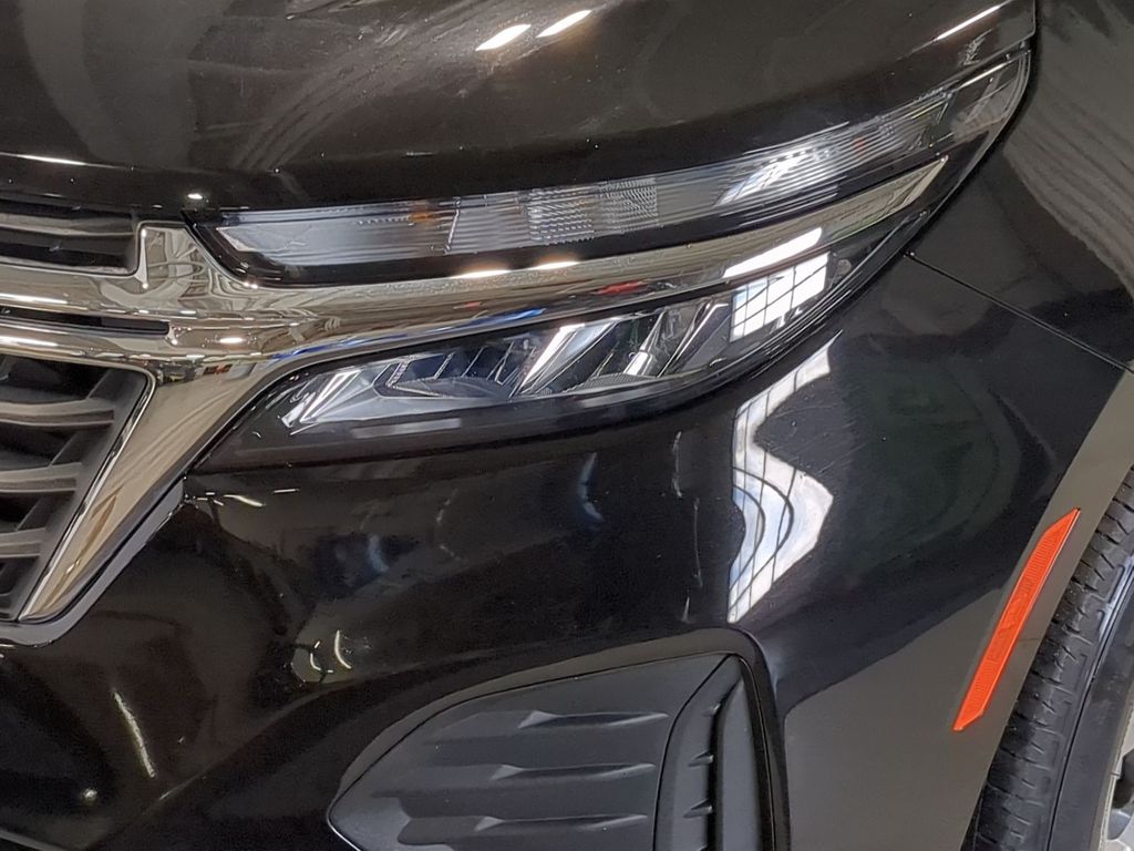 Thumbnail: 2022 Chevrolet Equinox - 31