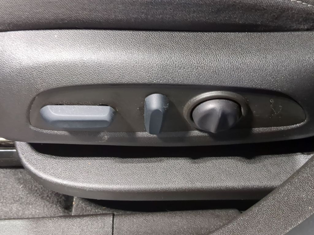 Thumbnail: 2022 Chevrolet Equinox - 33