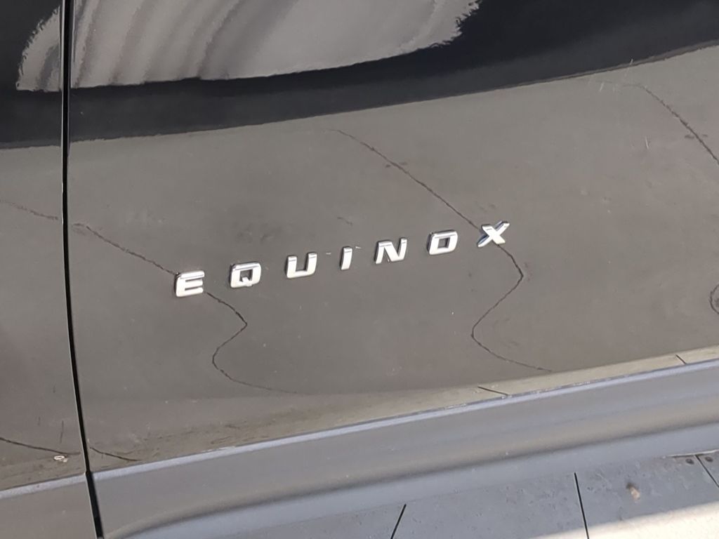 Thumbnail: 2022 Chevrolet Equinox - 32
