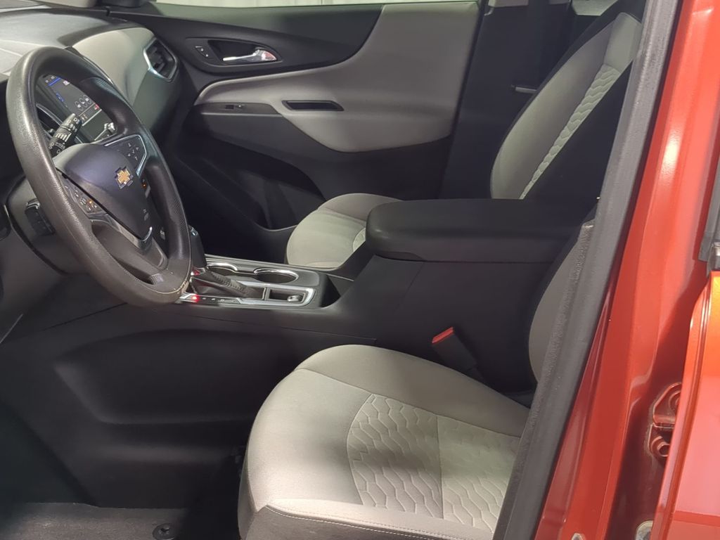Thumbnail: 2020 Chevrolet Equinox - 10